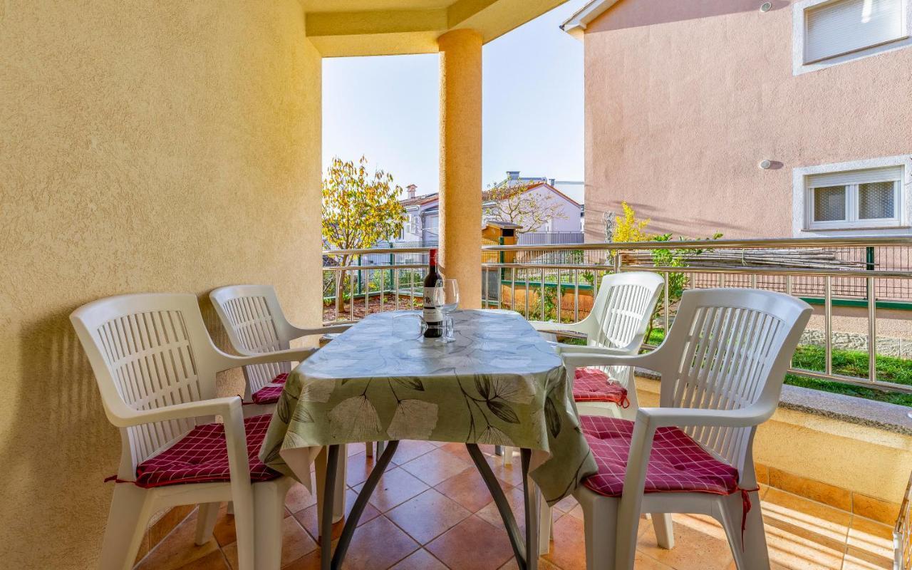 Istriensonne - Apartments Veruda Mit Grillterrasse Pula Exterior photo